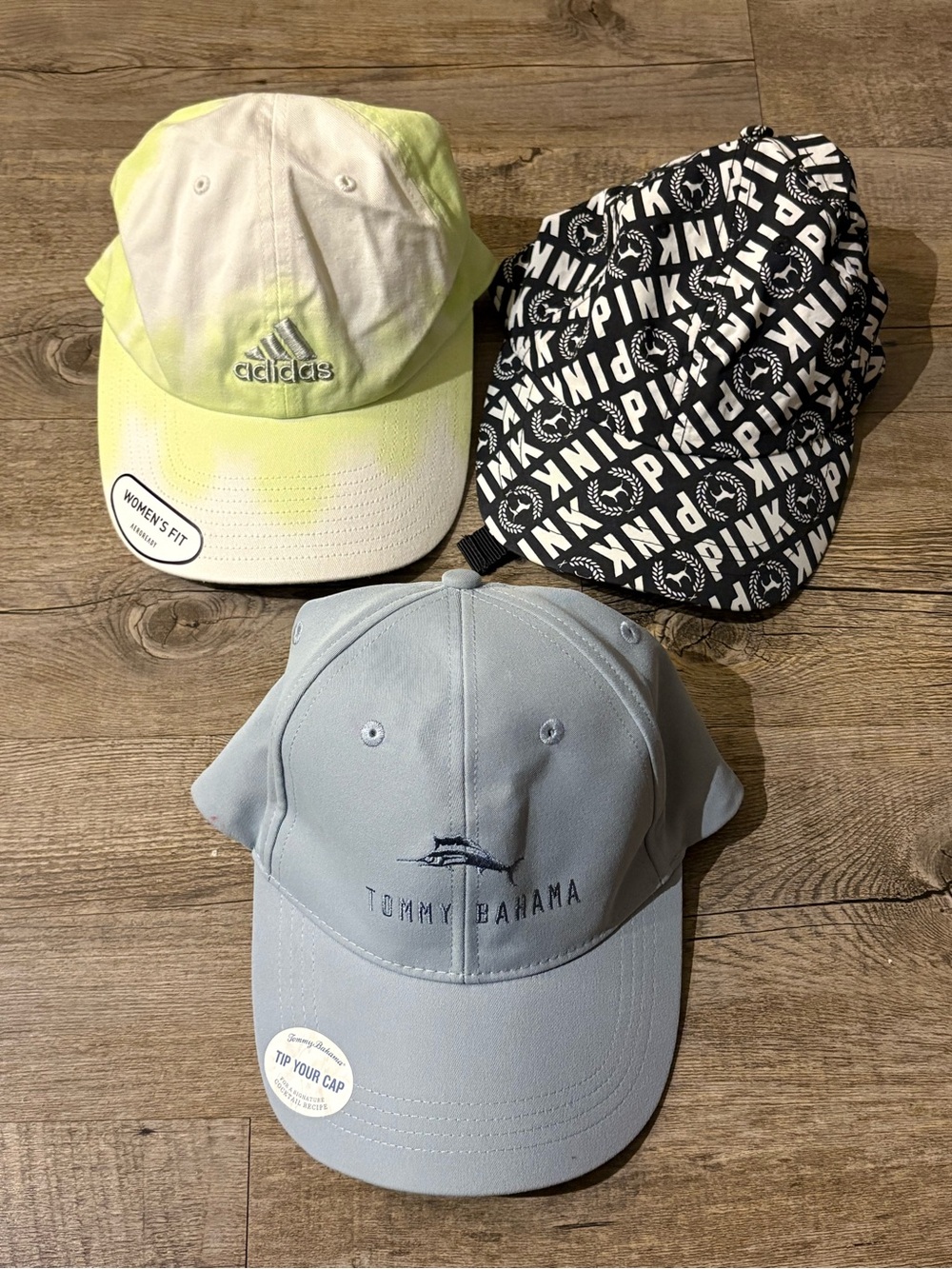 Woman hat bundle like new vs pink